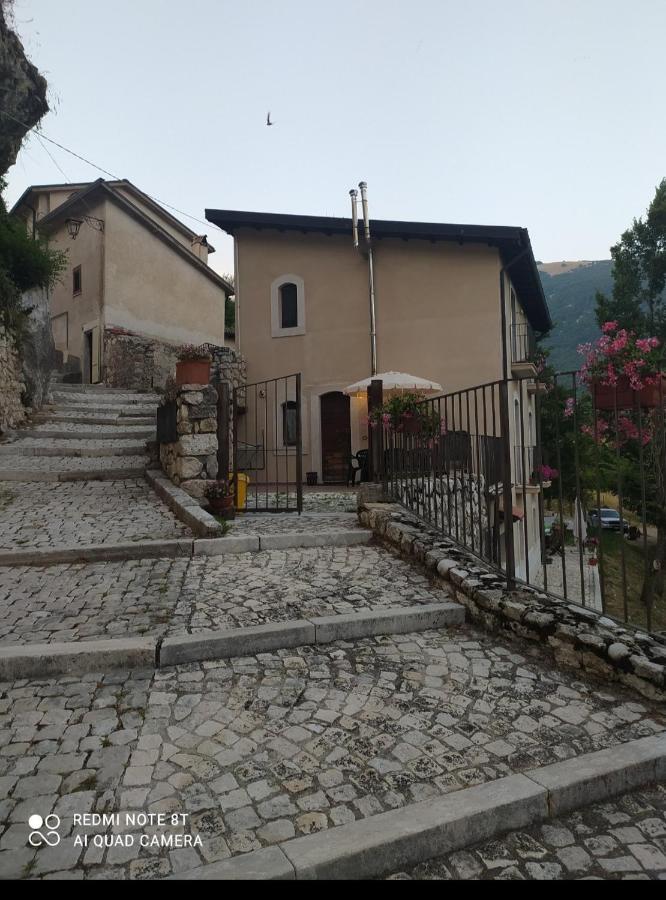 Casa Vacanze Al Castello Віллетта-Барреа Екстер'єр фото